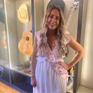 “Bride to be” sash